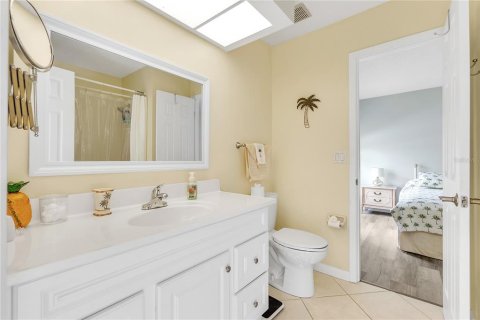 Condo in Bradenton, Florida, 2 bedrooms  № 1523455 - photo 27