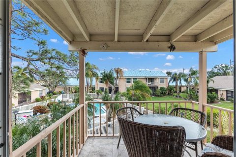 Condo in Bradenton, Florida, 2 bedrooms  № 1523455 - photo 11