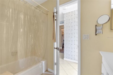 Condo in Bradenton, Florida, 2 bedrooms  № 1523455 - photo 28