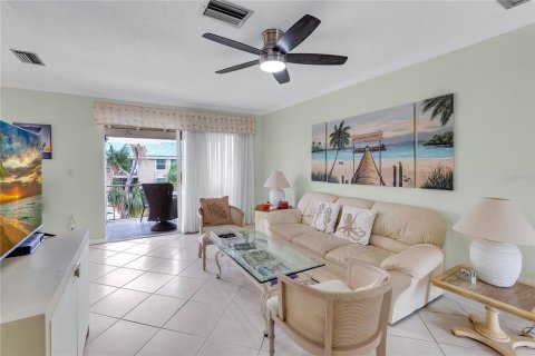 Condo in Bradenton, Florida, 2 bedrooms  № 1523455 - photo 17