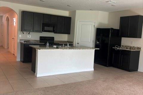 Villa ou maison à louer à Wesley Chapel, Floride: 4 chambres, 171.5 m2 № 2289845 - photo 3