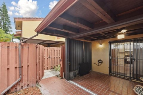 Condominio en venta en Miami, Florida, 2 dormitorios, 127.74 m2 № 2012692 - foto 16