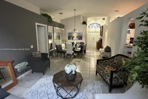 House in Boca Raton, Florida 3 bedrooms, 166.76 sq.m. № 1766885 - photo 3