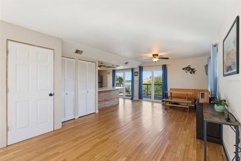 Villa ou maison à vendre à Punta Gorda, Floride: 2 chambres, 164.25 m2 № 2167547 - photo 13