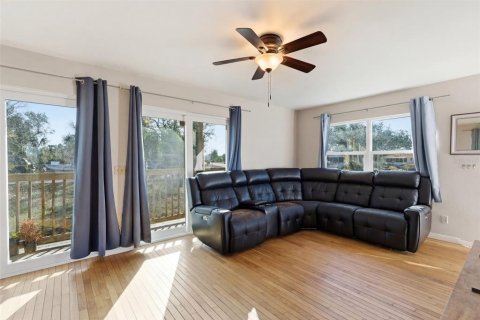 Villa ou maison à vendre à Punta Gorda, Floride: 2 chambres, 164.25 m2 № 2167547 - photo 4
