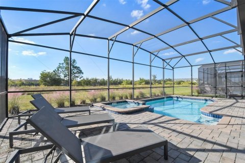 Casa en venta en Kissimmee, Florida, 8 dormitorios, 409.79 m2 № 1849425 - foto 2