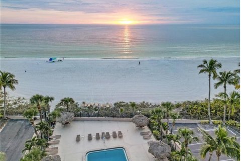Condo in Sarasota, Florida, 2 bedrooms  № 1687977 - photo 10