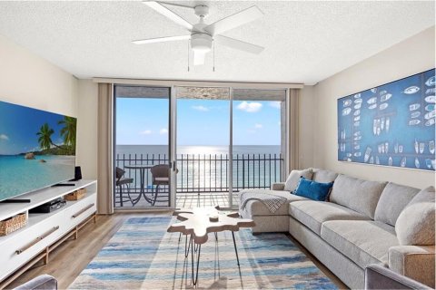 Condo in Sarasota, Florida, 2 bedrooms  № 1687977 - photo 11