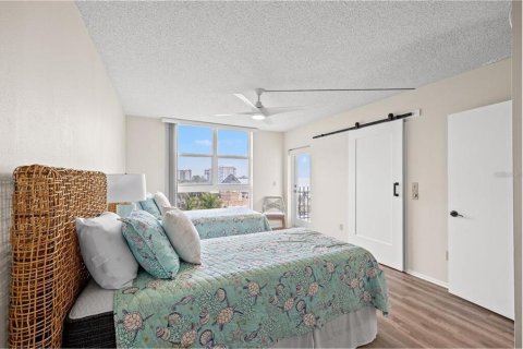 Condo in Sarasota, Florida, 2 bedrooms  № 1687977 - photo 5