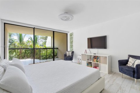Touwnhouse à vendre à Aventura, Floride: 2 chambres, 232.26 m2 № 2171130 - photo 25