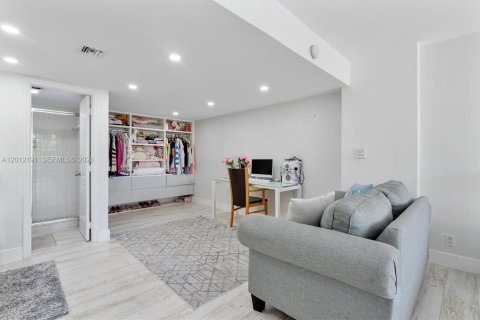 Touwnhouse à vendre à Aventura, Floride: 2 chambres, 232.26 m2 № 2171130 - photo 26