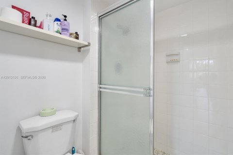 Touwnhouse à vendre à Aventura, Floride: 2 chambres, 232.26 m2 № 2171130 - photo 29