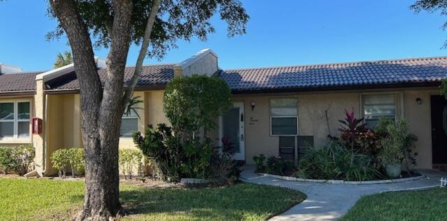 Apartment in West Palm Beach, Florida 2 bedrooms, 92.9 sq.m. № 2083071