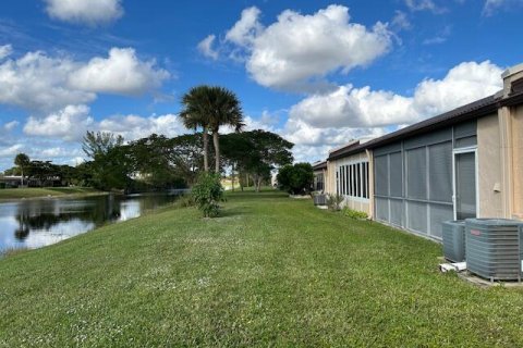 Apartment in West Palm Beach, Florida 2 bedrooms, 92.9 sq.m. № 2083071 - photo 18