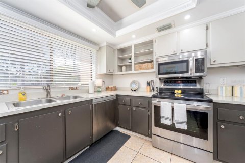 Купить кондоминиум в Семинол, Флорида 6 комнат, 116.13м2, № 1115373 - фото 14