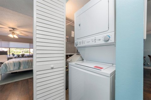 Купить кондоминиум в Семинол, Флорида 6 комнат, 116.13м2, № 1115373 - фото 16