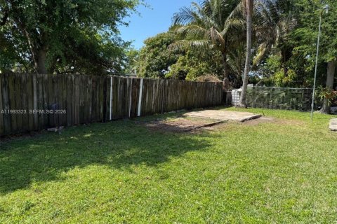 Casa en venta en Miami, Florida, 3 dormitorios, 129.32 m2 № 2058591 - foto 5