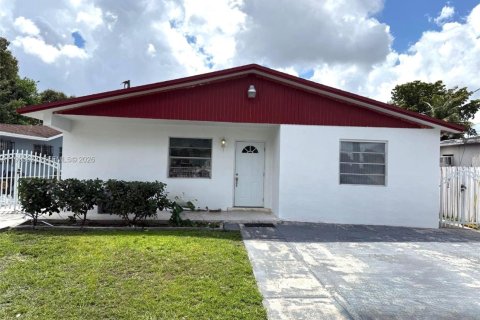 Casa en Miami, Florida 3 dormitorios, 129.32 m2 № 2058591