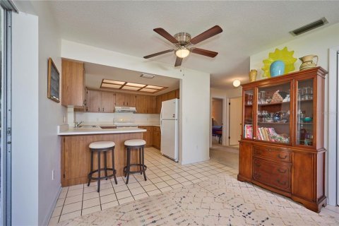 House in Indian lake estates, Florida 3 bedrooms, 152.73 sq.m. № 1717937 - photo 9