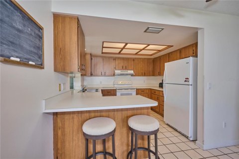 House in Indian lake estates, Florida 3 bedrooms, 152.73 sq.m. № 1717937 - photo 6