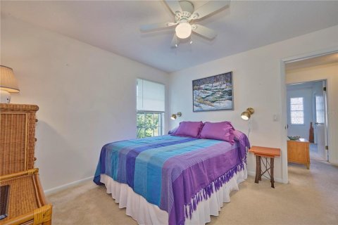 House in Indian lake estates, Florida 3 bedrooms, 152.73 sq.m. № 1717937 - photo 19