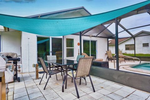 House in Indian lake estates, Florida 3 bedrooms, 152.73 sq.m. № 1717937 - photo 28
