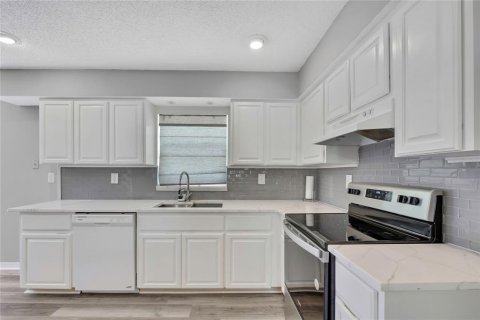 Villa ou maison à vendre à Spring Hill, Floride: 3 chambres, 116.22 m2 № 2142651 - photo 15