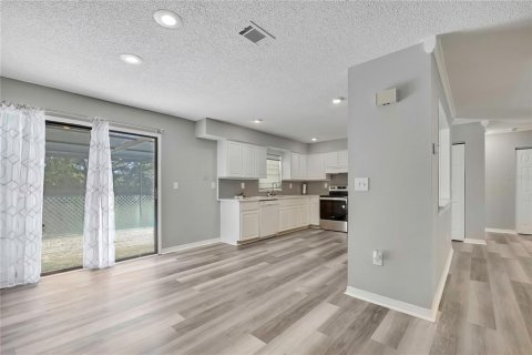 Villa ou maison à vendre à Spring Hill, Floride: 3 chambres, 116.22 m2 № 2142651 - photo 14