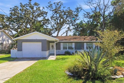 Villa ou maison à Spring Hill, Floride 4 chambres, 135.27 m2 № 2399072