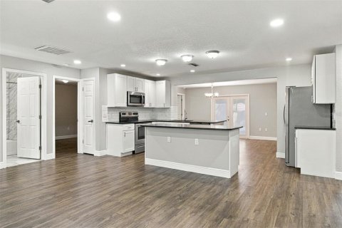 Villa ou maison à vendre à Spring Hill, Floride: 4 chambres, 135.27 m2 № 2399072 - photo 7