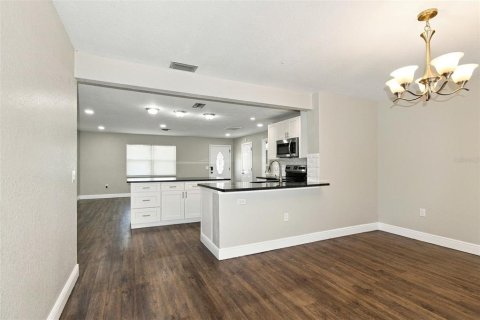Villa ou maison à vendre à Spring Hill, Floride: 4 chambres, 135.27 m2 № 2399072 - photo 5