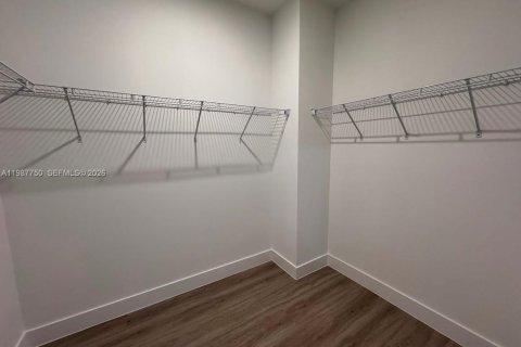 Adosado en alquiler en Homestead, Florida, 3 dormitorios, 174.75 m2 № 2050633 - foto 17