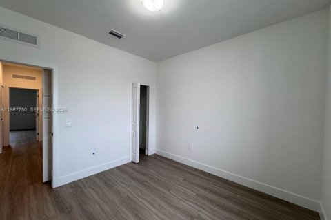 Adosado en alquiler en Homestead, Florida, 3 dormitorios, 174.75 m2 № 2050633 - foto 11