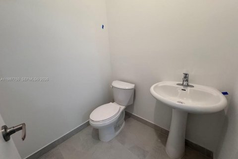 Adosado en alquiler en Homestead, Florida, 3 dormitorios, 174.75 m2 № 2050633 - foto 26