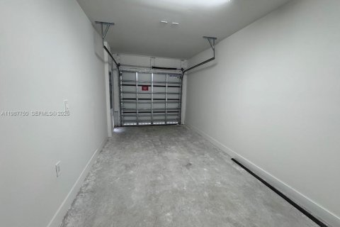 Adosado en alquiler en Homestead, Florida, 3 dormitorios, 174.75 m2 № 2050633 - foto 28