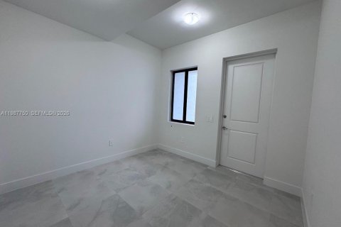 Adosado en alquiler en Homestead, Florida, 3 dormitorios, 174.75 m2 № 2050633 - foto 24