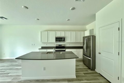 Adosado en alquiler en Land O' Lakes, Florida, 3 dormitorios, 155.43 m2 № 1853672 - foto 5