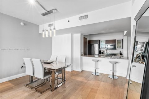 Copropriété à louer à Miami, Floride: 2 chambres, 104.05 m2 № 1842660 - photo 15