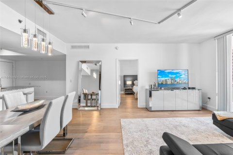 Copropriété à louer à Miami, Floride: 2 chambres, 104.05 m2 № 1842660 - photo 19