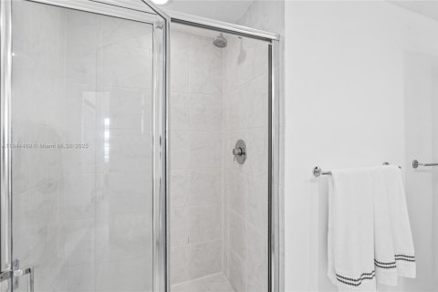 Copropriété à louer à Miami, Floride: 2 chambres, 104.05 m2 № 1842660 - photo 30