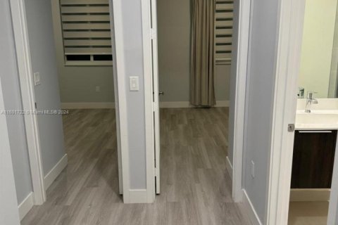 Touwnhouse à vendre à Doral, Floride: 4 chambres, 221.01 m2 № 1691948 - photo 25