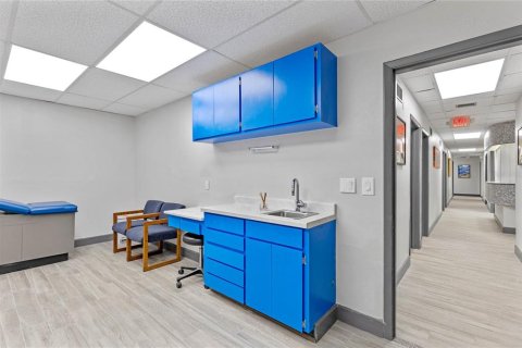 Propiedad comercial en venta en Eustis, Florida, 421.22 m2 № 1717038 - foto 16