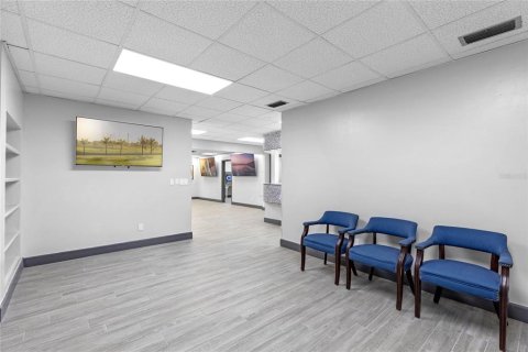 Propiedad comercial en venta en Eustis, Florida, 421.22 m2 № 1717038 - foto 6