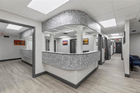 Propiedad comercial en venta en Eustis, Florida, 421.22 m2 № 1717038 - foto 11