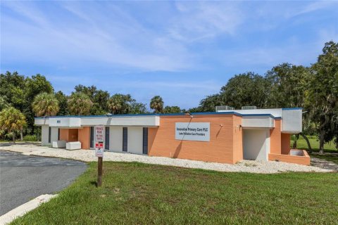 Propiedad comercial en venta en Eustis, Florida, 421.22 m2 № 1717038 - foto 3