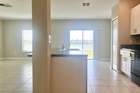 Casa en alquiler en Tampa, Florida, 4 dormitorios, 167.69 m2 № 2111267 - foto 5