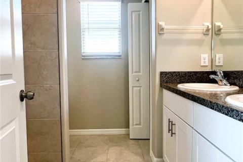 Casa en alquiler en Tampa, Florida, 4 dormitorios, 167.69 m2 № 2111267 - foto 11