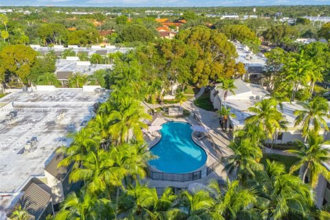 Купить кондоминиум в Майами, Флорида 1 спальня, № 1964367 - фото 25