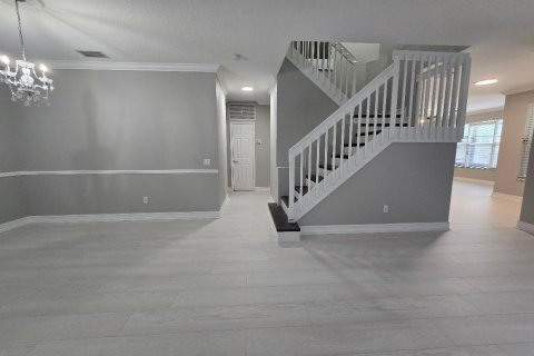 Casa en alquiler en Boynton Beach, Florida, 5 dormitorios, 273.23 m2 № 2078246 - foto 10
