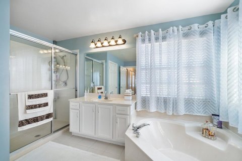 Casa en alquiler en Boynton Beach, Florida, 5 dormitorios, 273.23 m2 № 2078246 - foto 14